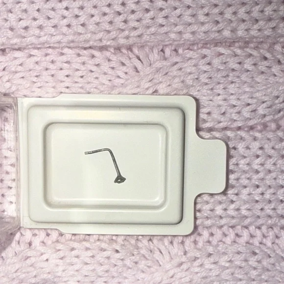 Green stud nose ring - Picture 4 of 5